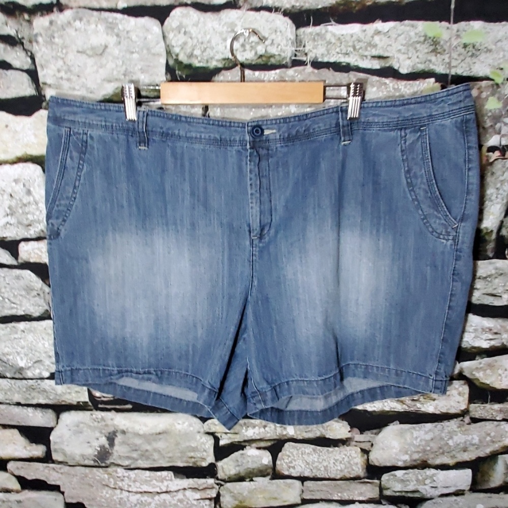 Natural Reflections Denim Shorts Size 24W